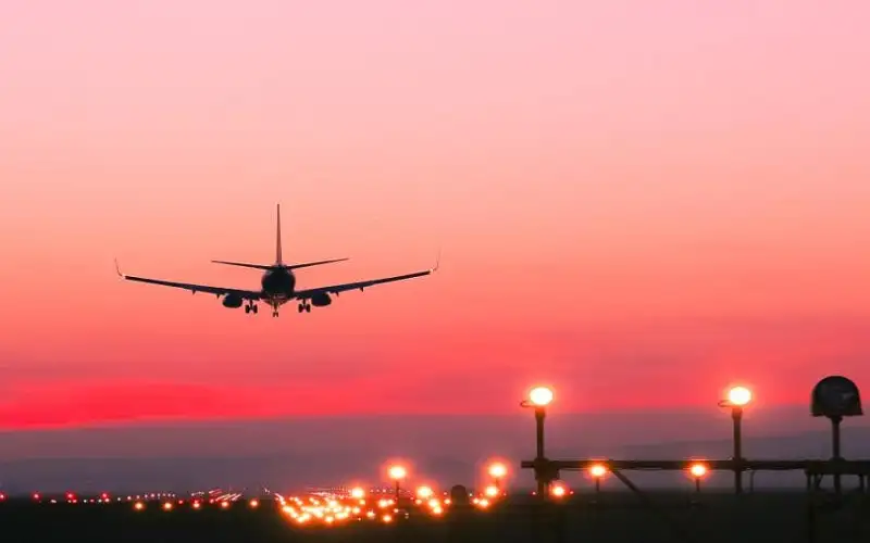 إسرائيل تعتزم بناء مطار جديد قريب