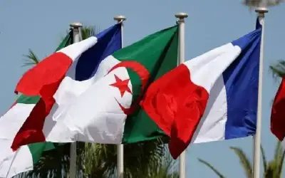 لوفيغارو: باريس والجزائر تستأنفان حوارهما دبلوماسيا..