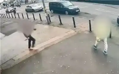 هجوم عشوائي بسكين يوقع إصابات في