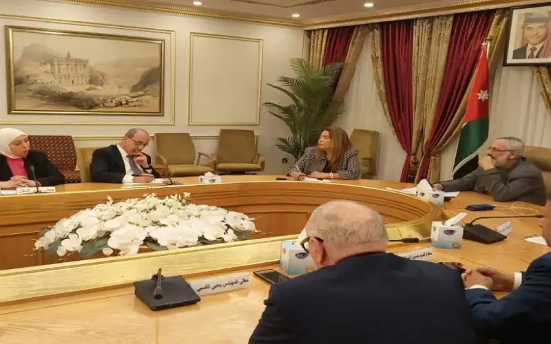 وزيرة النقل: خطة تتضمن استحداث نظام