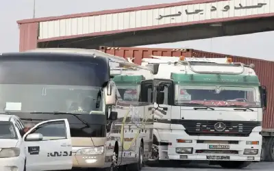 الجمارك: وقف استقبال الشحن من الجانب