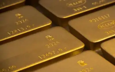 الذهب يرتفع إلى أعلى سعر له