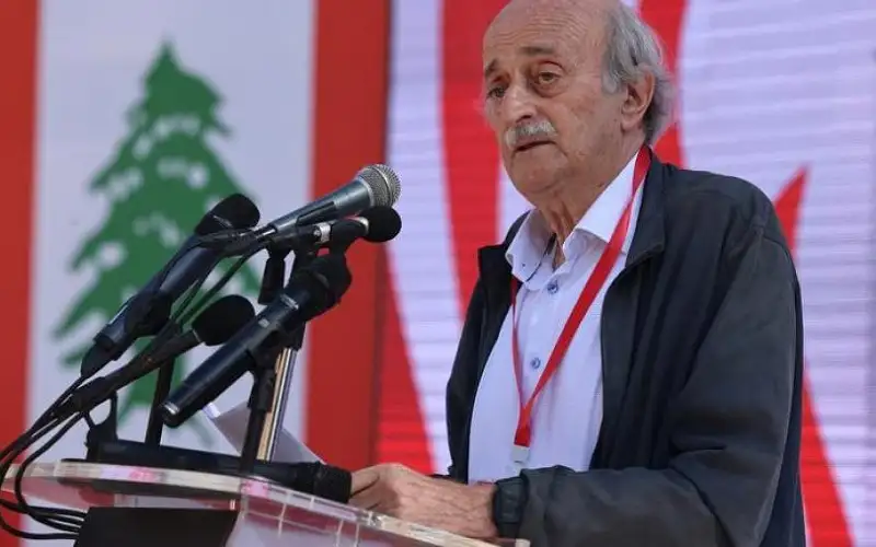 جنبلاط يتهم الولايات المتحدة بالضغط على