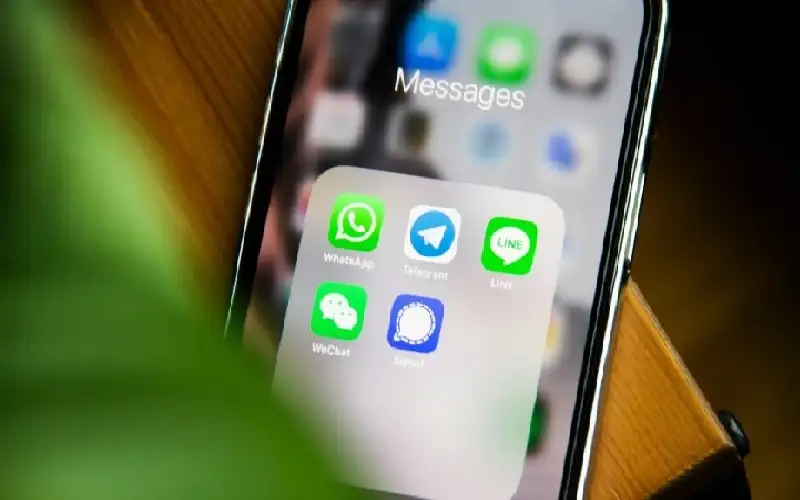 بعد فضيحة سيغنال.. تطبيق المراسلة الأكثر