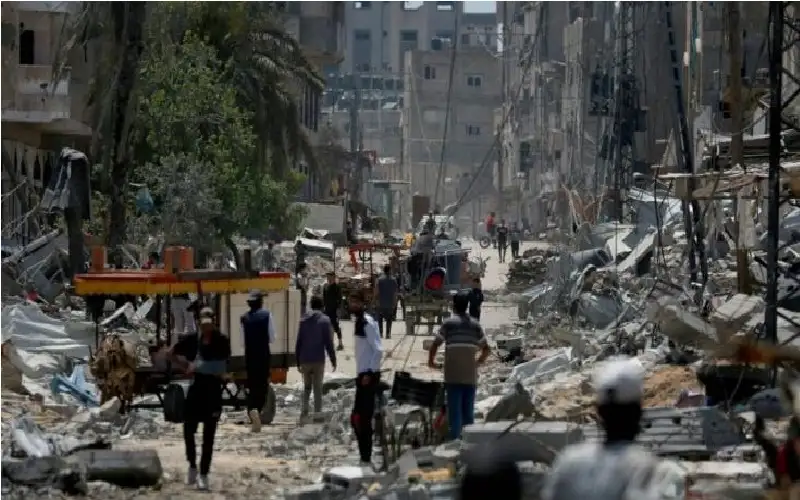 50277 شهيدا و114095 مصابا منذ بدء