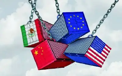 ترامب يضغط على مستشاريه لتصعيد الرسوم