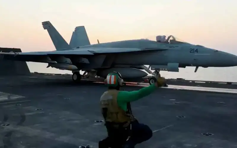 استهدفت قاعدة عسكرية حوثية .. غارات