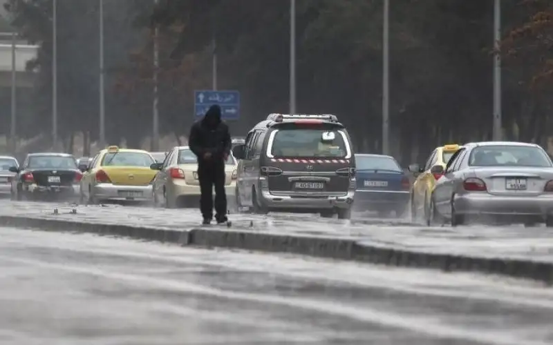 أمطار عشوائية وحالة من عدم الاستقرار