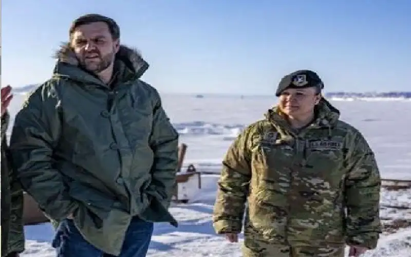 الاستحواذ على غرينلاند؟.. واشنطن عالقة بين