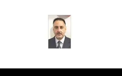 عوالم بين ذاكرتين
