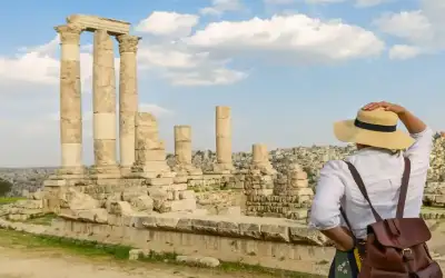 %18.4 نمو سياح المبيت وزوار اليوم