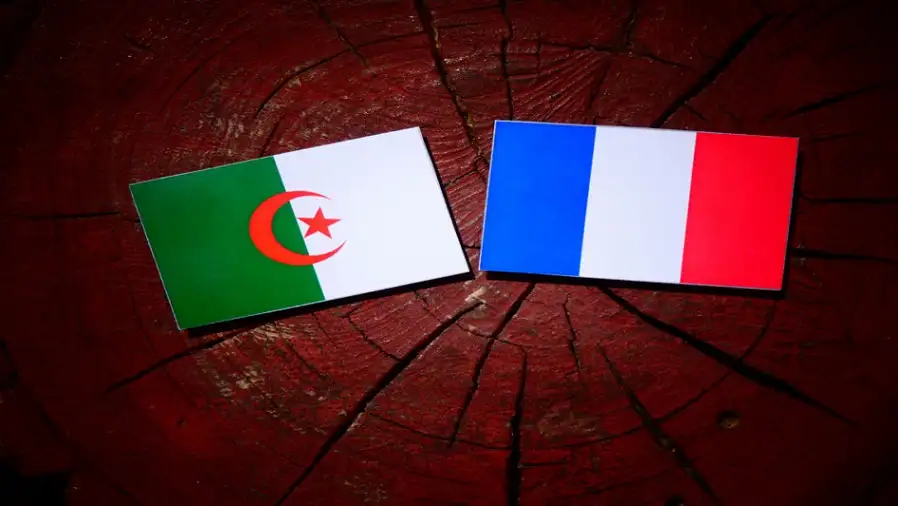 وزير الخارجية الفرنسي يزور الجزائر بهدف ترسيخ استئناف الحوار الثنائي