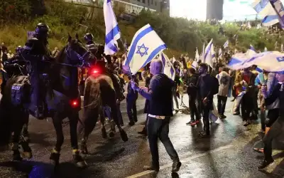مظاهرات بتل أبيب للمطالبة بإبرام صفقة
