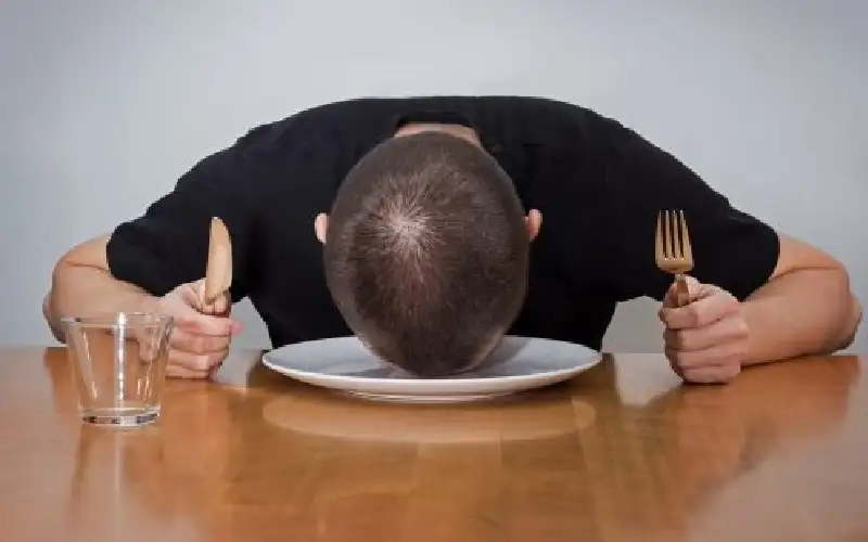 الشعور بالجوع يسبب تغيرات غير متوقعة