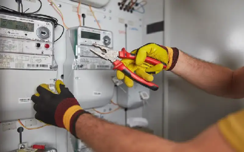 هيئة الطاقة: تركيب 2 مليون عداد