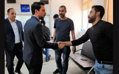 ولي العهد يزور دائرة الرقابة الصحية