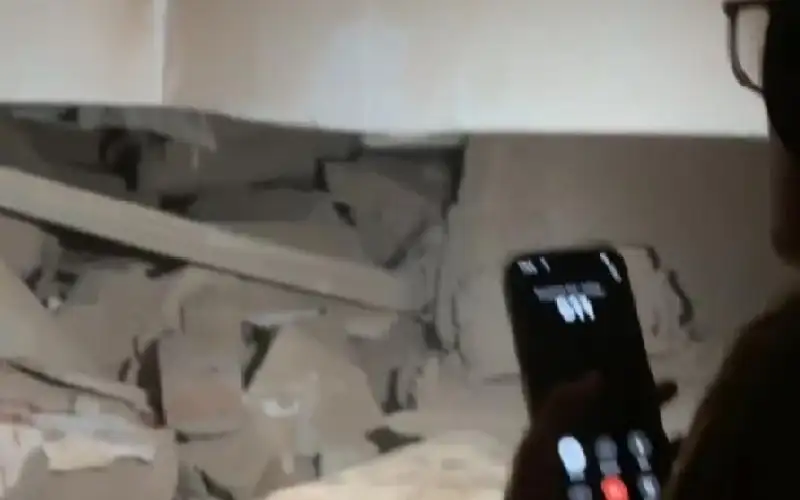 نهاية صادمة لفتاة استغاثت بمكالمة هاتفية