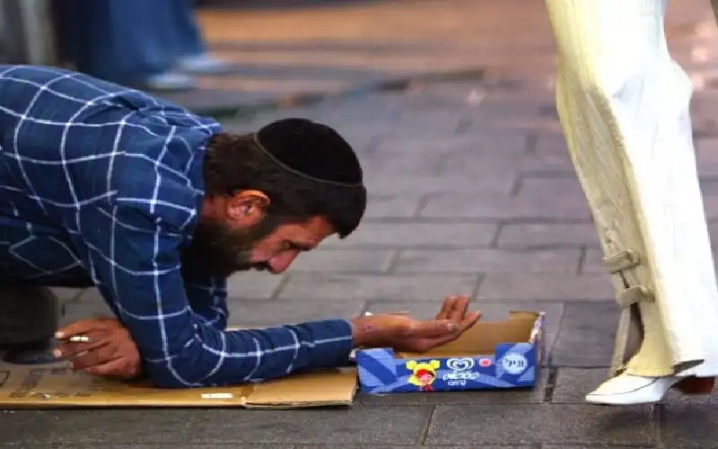 الاسرائيليون فقراء.. طوابير حول معونات الاغذية