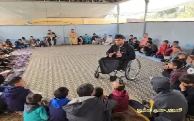 شاهد بترت قدميه خلال الحرب.. استشهاد