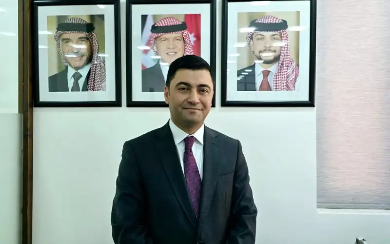تهنئة للدكتور مازن أبو بقر بمناسبة تعيينه أميناً عاماً لوزارة الشباب