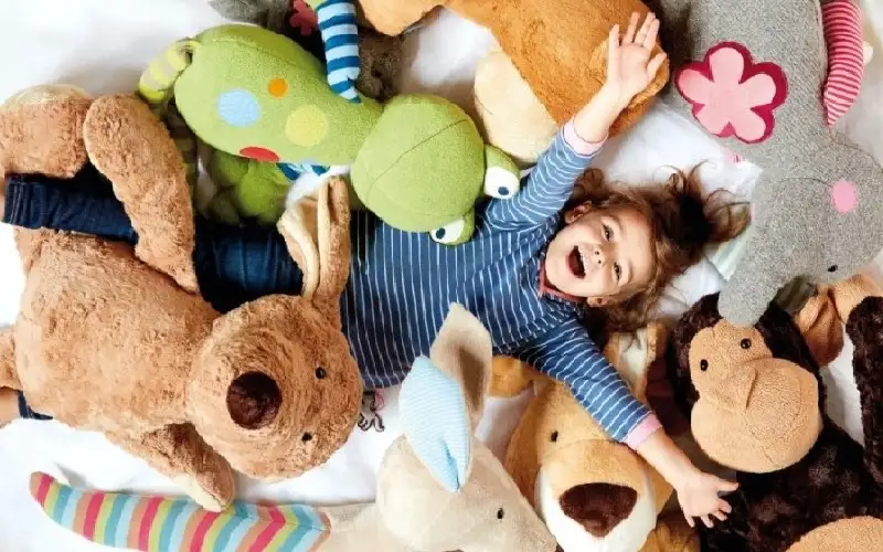 احذر.. دمى الأطفال بؤرة للجراثيم تفوق