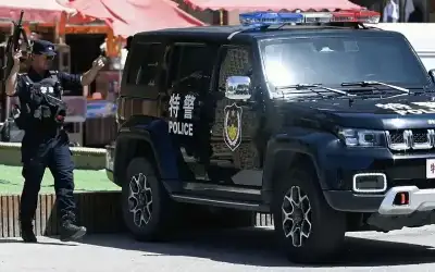 الصين تعرض مكافأة للقبض على 3