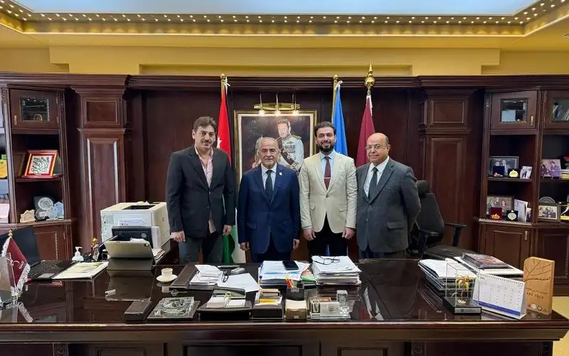 وفد من كلية التربية الرياضية بجامعة