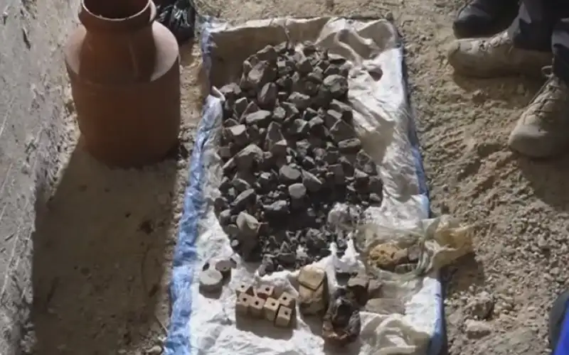( كرتون مقوى ) .. ضالعون بقضايا صناعة طائرات مسيرة يدلون باعترافاتهم بالأردن
