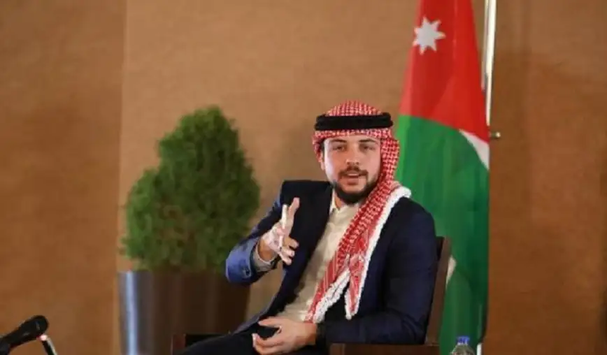 ولي العهد يهنئ بيوم العلم