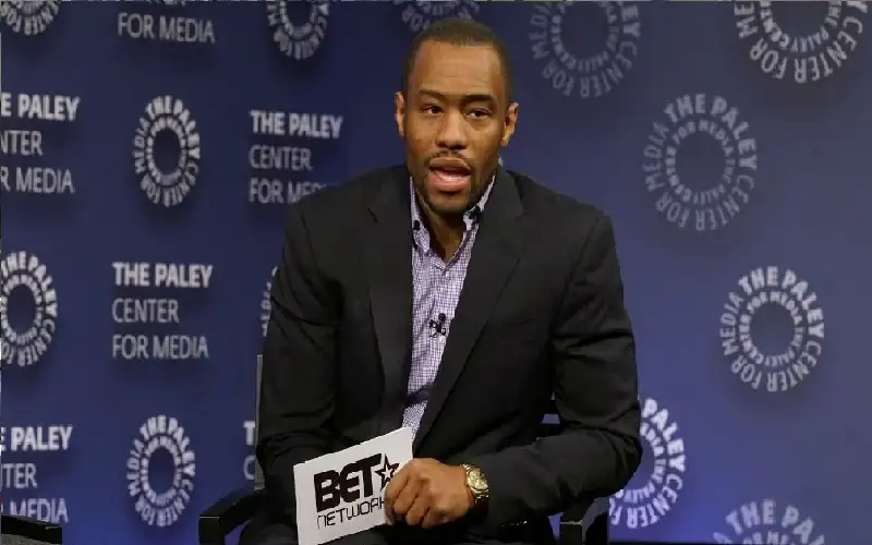 استمع.. كلمات نارية أطلقها الأكاديمي والصحفي