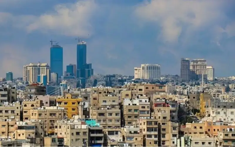 المصري: ضريبة الأبنية يوفر العدالة ولن