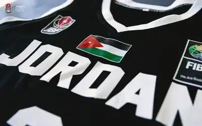 الأردنيون خلف نشميات السلة في مواجهة