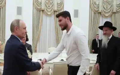 بوتين يهنئ تروفانوف بإطلاق سراحه ويقول: