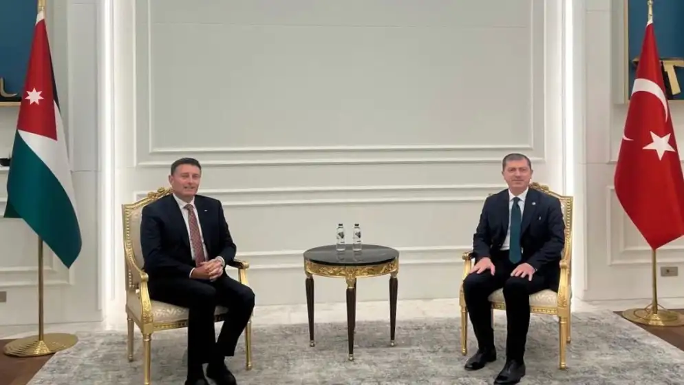 الصفدي يشارك بمؤتمر برلماني دولي لدعم