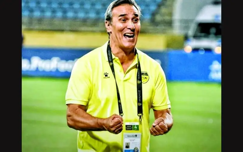 الحسين إربد يقيل مدربه موتا بعد