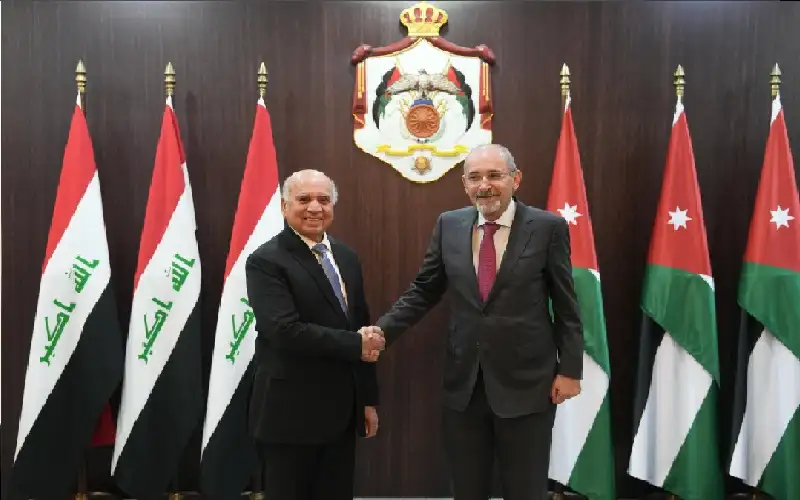 وزير الخارجية ونظيره العراقي يجريان مباحثات