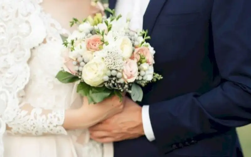 وليد العتال يهنئ عائلة الحمدلله بزفاف