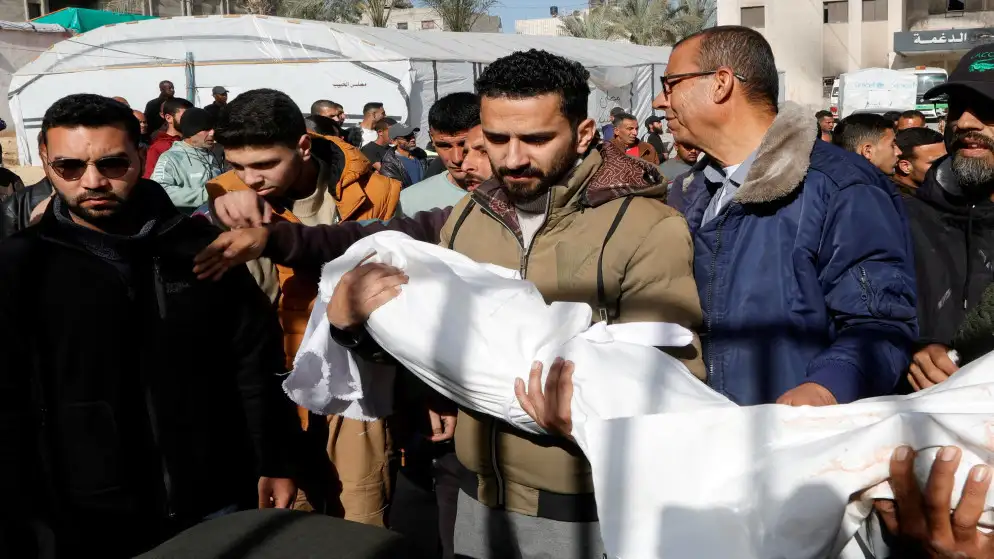 8 شهداء وإصابات إثر قصف الاحتلال