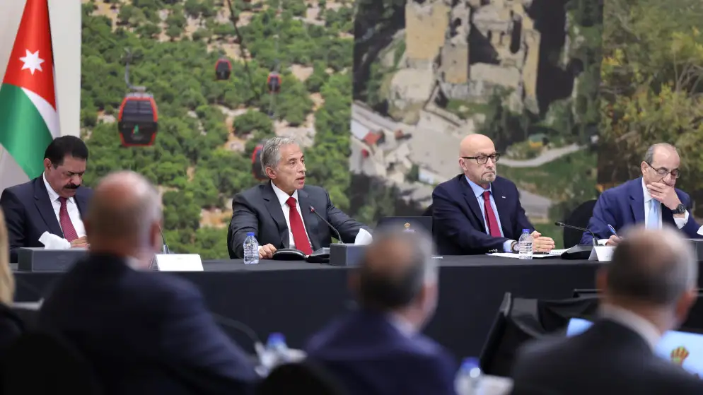 رئيس الوزراء: مشروع قانون الأبنية لم