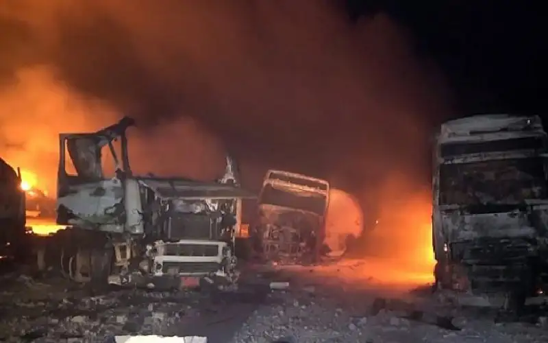 نحو 40 غارة على صنعاء ومأرب