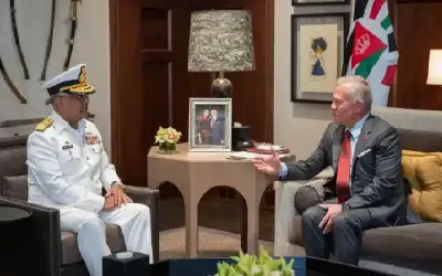 الملك يستقبل رئيس هيئة الأركان للقوات