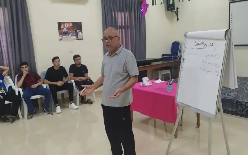 بطولة الريشة الطائرة في مركز شباب