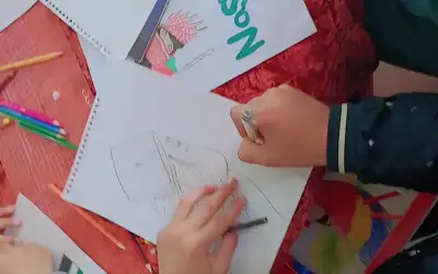 ورشة فنية في مركز شباب وشابات