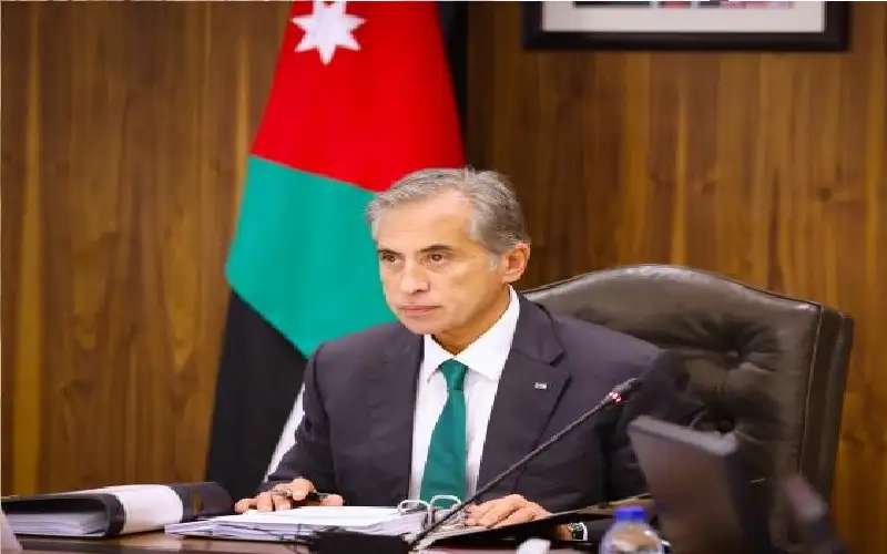 رئيس الوزراء يعمم: عدم تأجيل اللجان