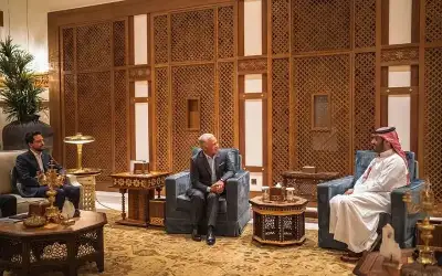 الملك وولي العهد السعودي يعقدان لقاء