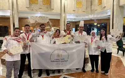 كلية عمون تحصد الذهب في تونس