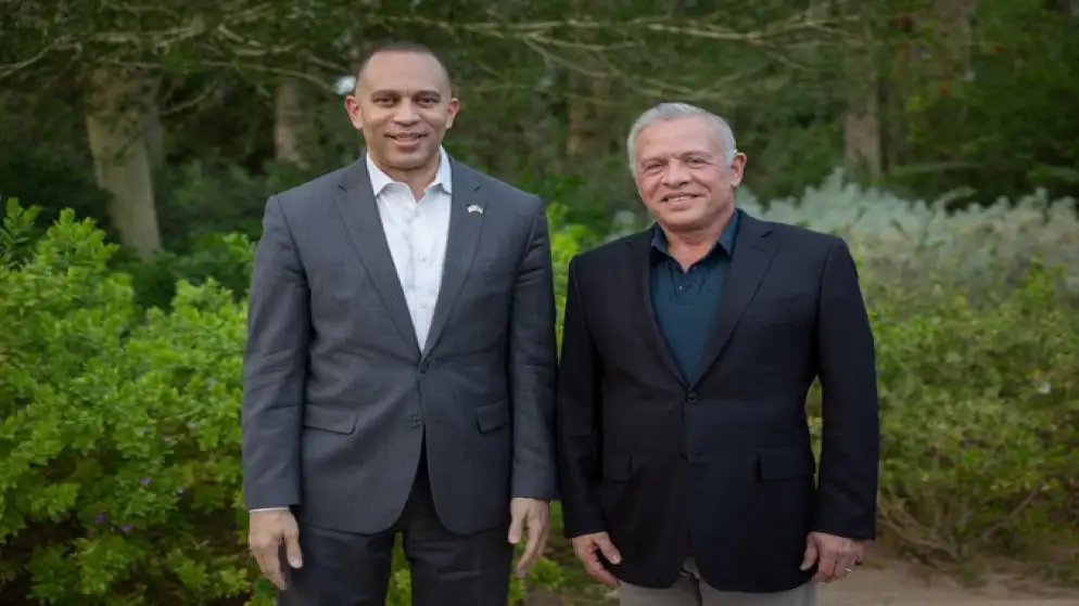 الملك يستقبل زعيم الأقلية الديمقراطية في