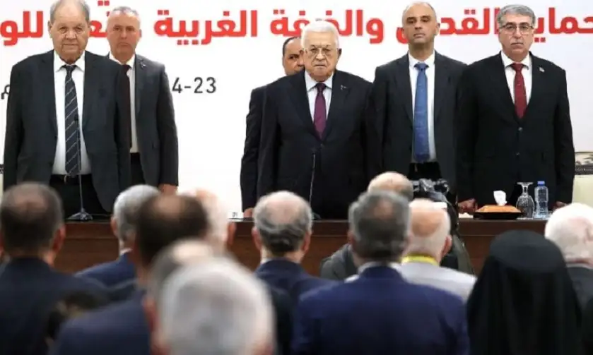 لوموند: في رام الله.. السلطة الفلسطينية