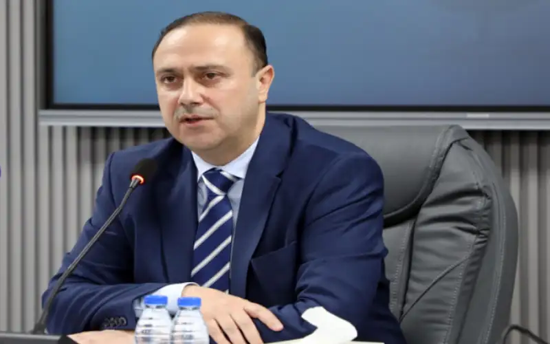 الحكومة: العمل من أجل فلسطين لا