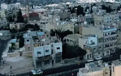 الأونروا ودائرة الشؤون الفلسطينية تبحثان تحديات